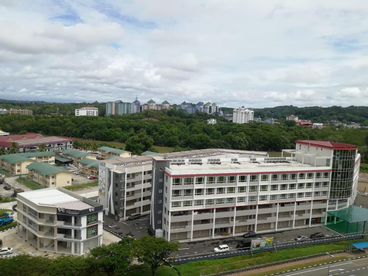 Higher Hotel Bandar Seri Begawan Eksteriør billede
